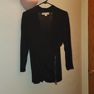 Micheal Kors Black Top, size L, 3/4 length sleeves & zipper accent on left side